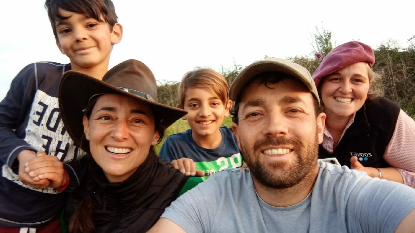 Famiglia di Mariana e Alessandro della Azienda Agricola La Argentina